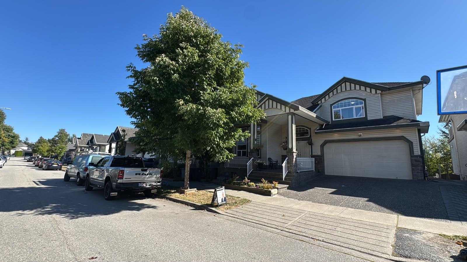 14616 67a Avenue, Surrey, BC, V3S 0Z4