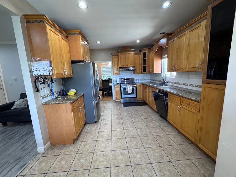 14616 67a Avenue, Surrey, BC, V3S 0Z4 - 8