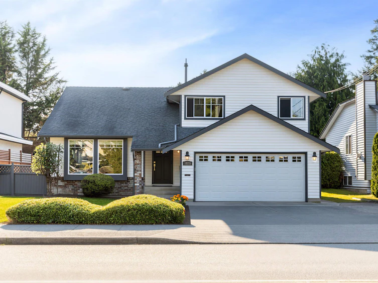 1825 144 Street, Surrey, BC, V4A 7E8