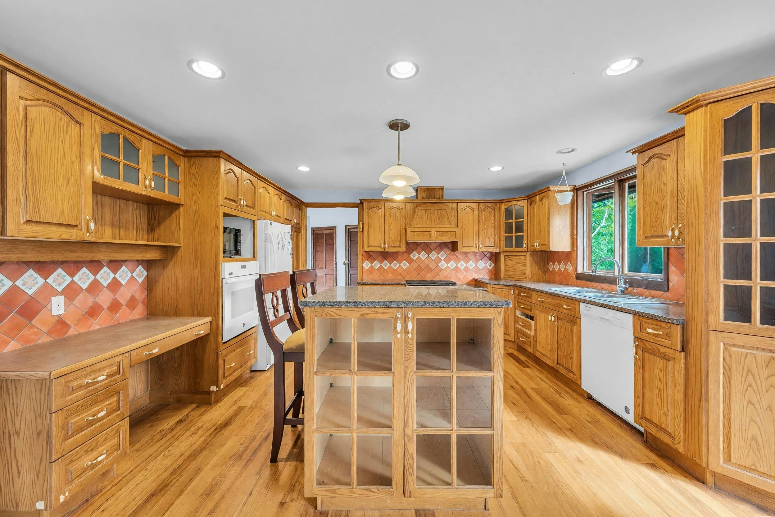 2223 232 Street, Langley, BC, V2Z 2Z9 - 7