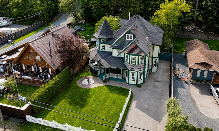 864 Hot Springs Road