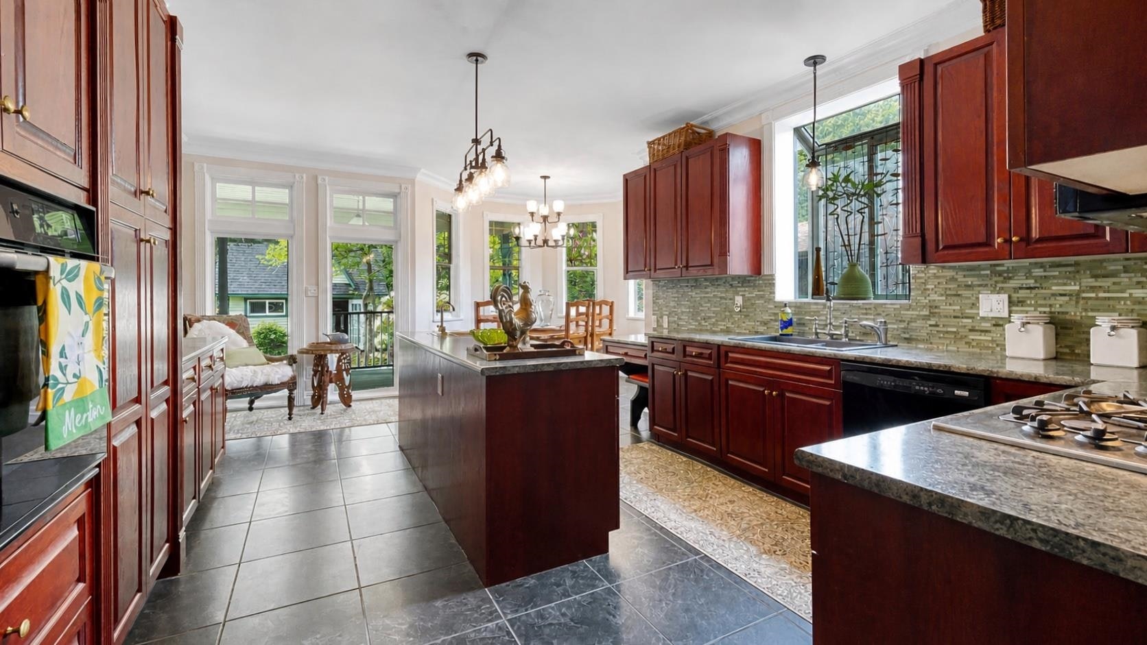 864 Hot Springs Road, Harrison Hot Springs, BC, V0M 1K0 - 13