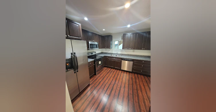 lower-4749 207a Street, Langley, BC, V3A 6W5 - 4