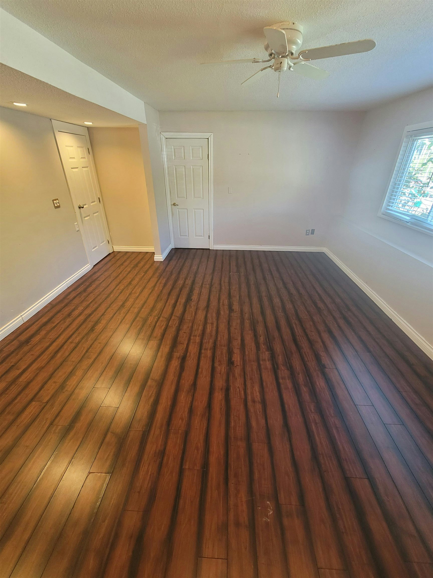 lower-4749 207a Street, Langley, BC, V3A 6W5 - 2