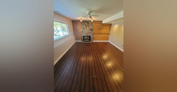 lower-4749 207a Street, Langley, BC, V3A 6W5