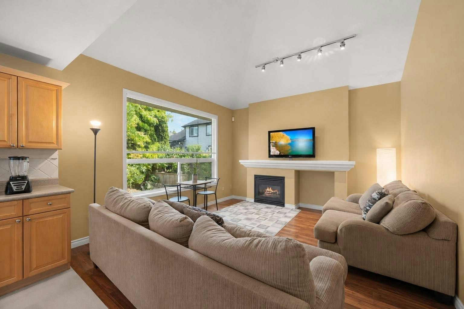 7530 146 Street, Surrey, BC, V3S 8T9 - 8
