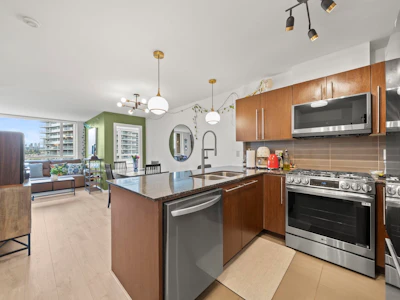 208-4888 Brentwood Drive - 3