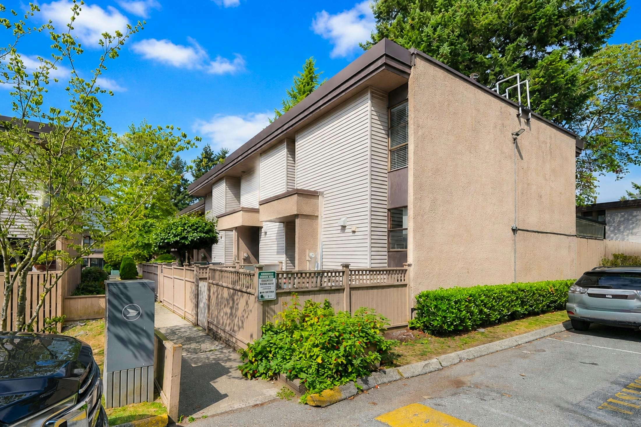 36-13795 102 Avenue, Surrey, BC, V3T 1N9