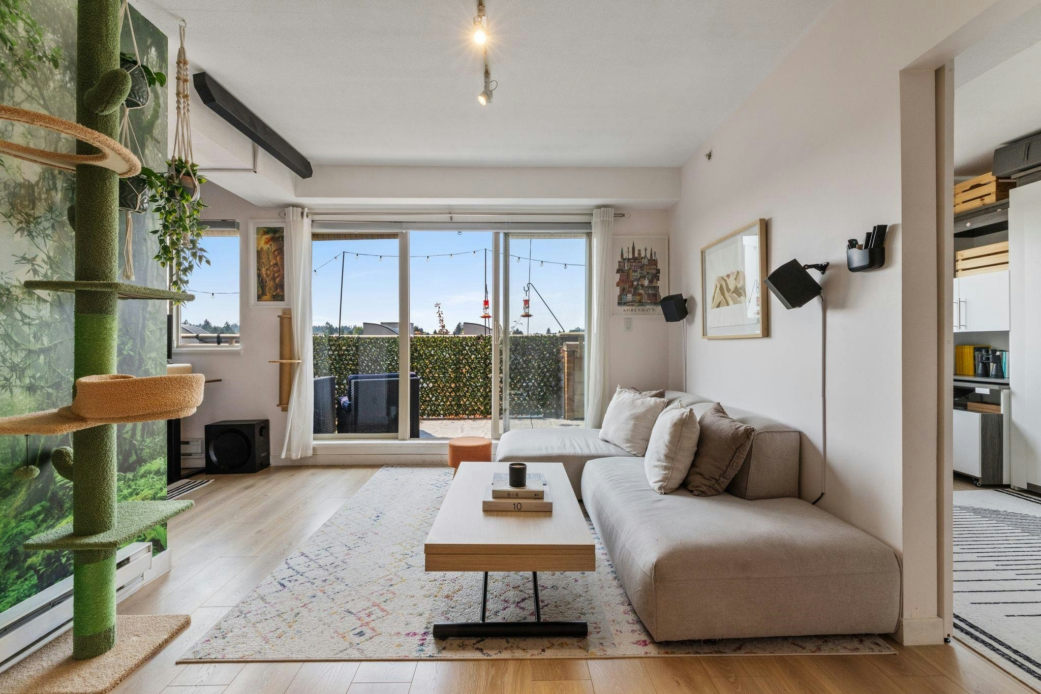 PH10-702 E King Edward Avenue, Vancouver, BC, V5V 0A9 - 10