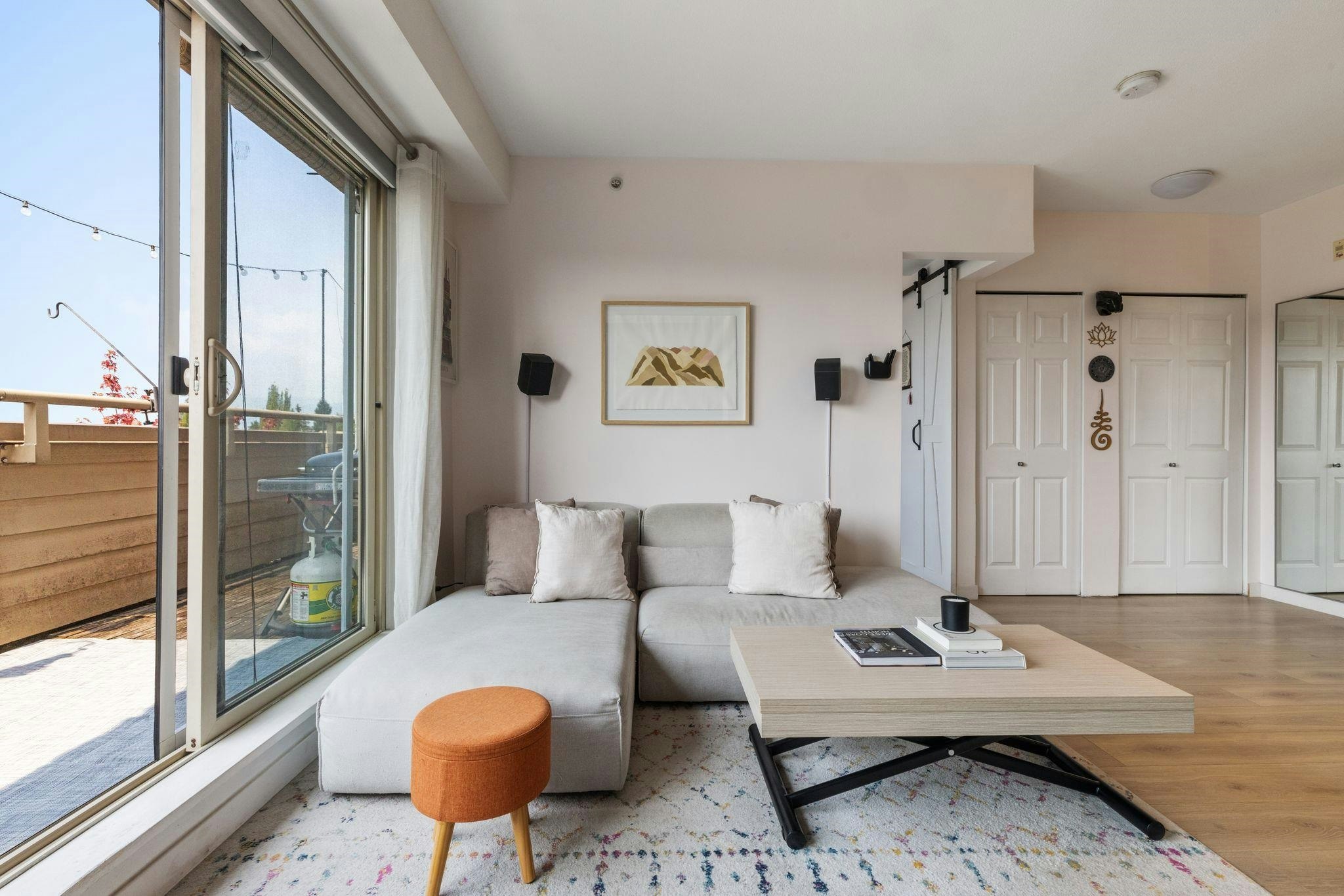 PH10-702 E King Edward Avenue, Vancouver, BC, V5V 0A9 - 11
