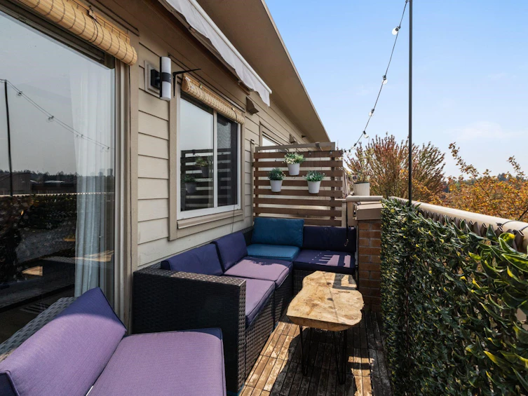 PH10-702 E King Edward Avenue, Vancouver, BC, V5V 0A9 - 23