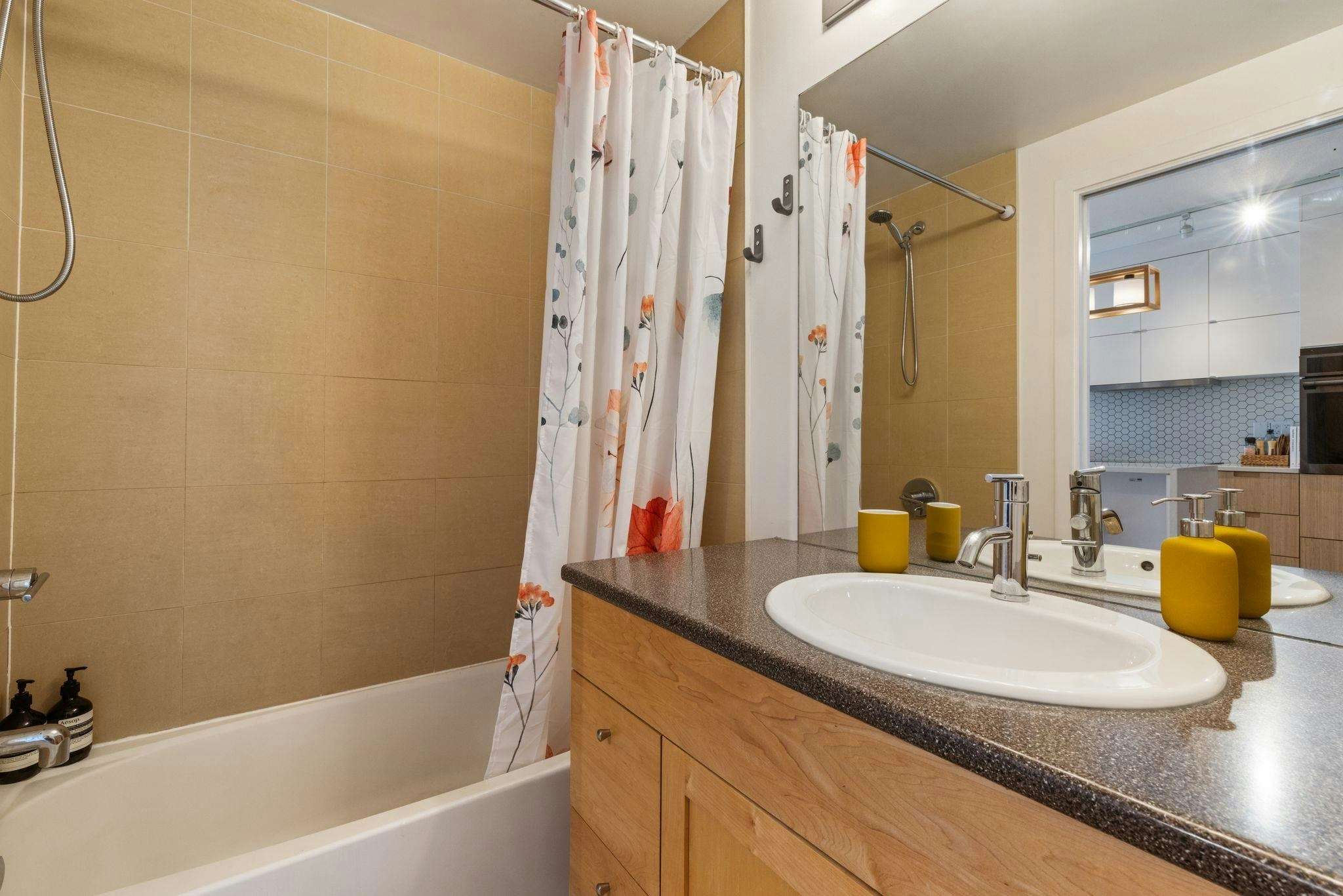 PH10-702 E King Edward Avenue, Vancouver, BC, V5V 0A9 - 22