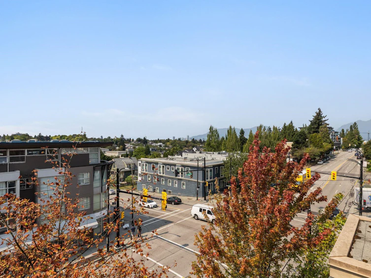 PH10-702 E King Edward Avenue, Vancouver, BC, V5V 0A9 - 25