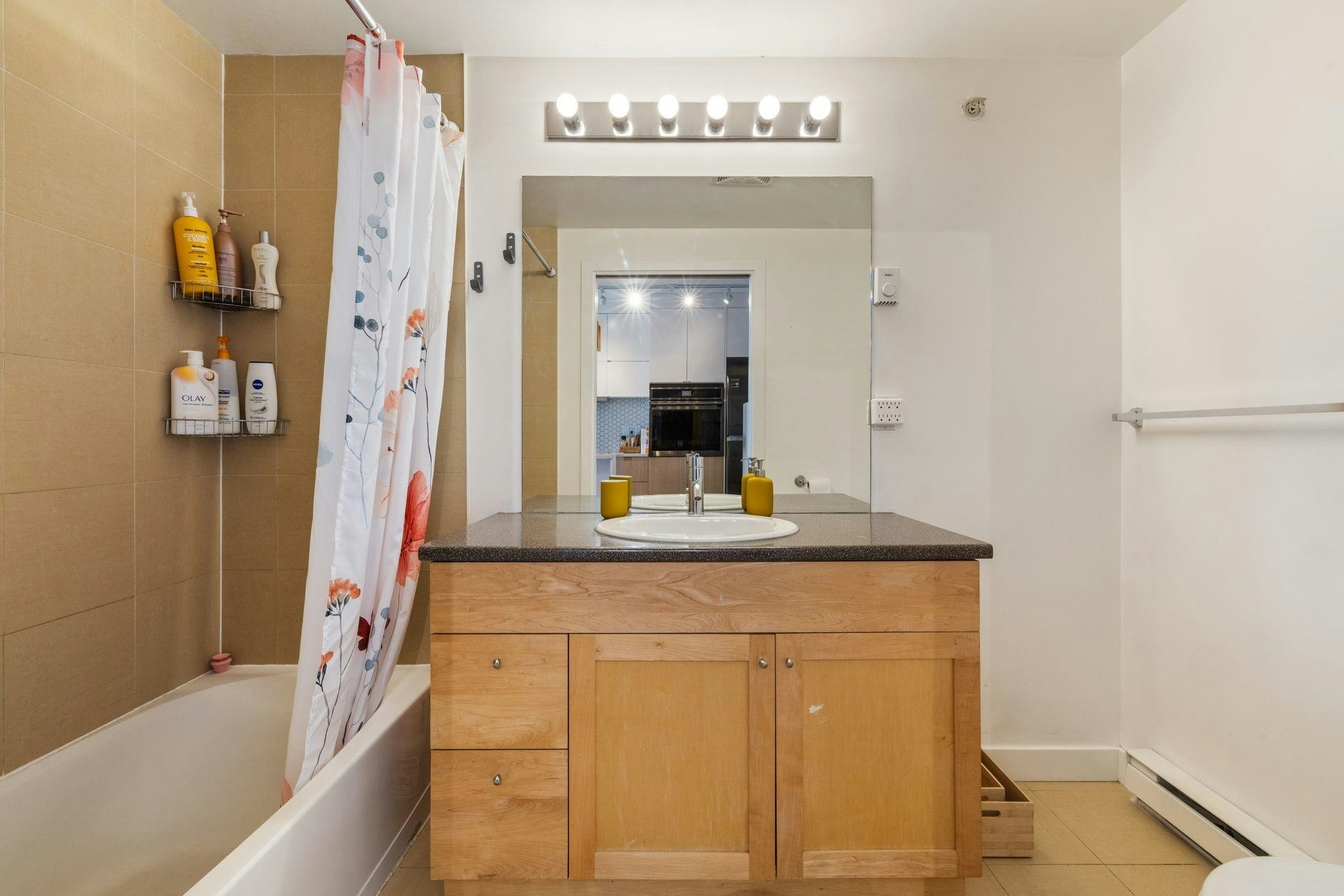 PH10-702 E King Edward Avenue, Vancouver, BC, V5V 0A9 - 21