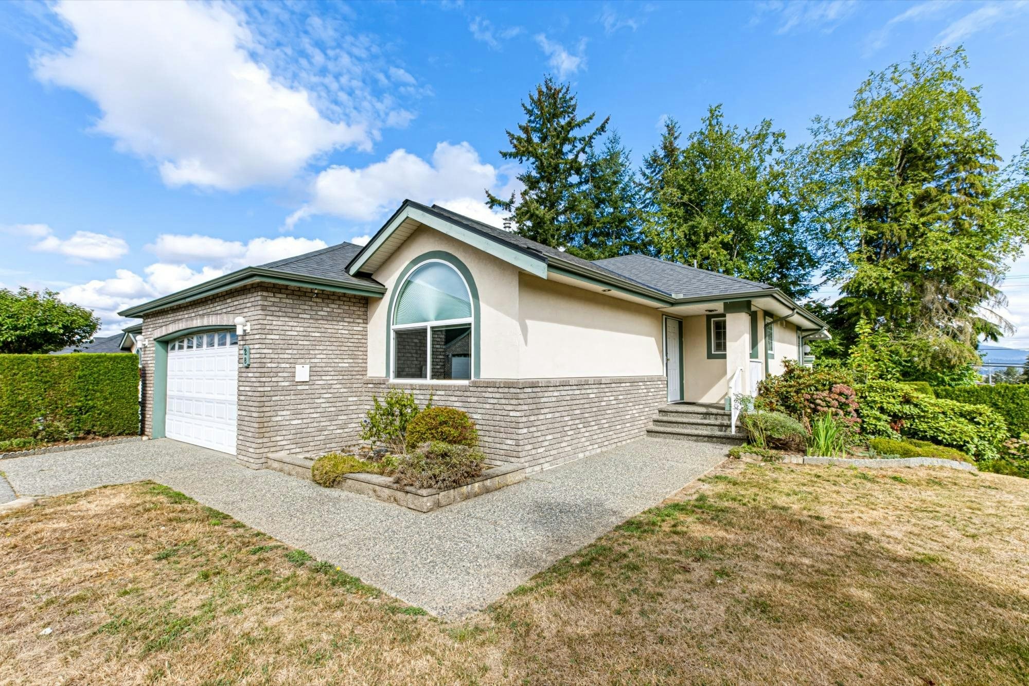 28-32777 Chilcotin Drive - 2