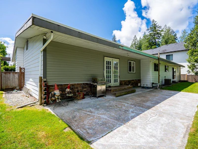 20571 46a Avenue - 5