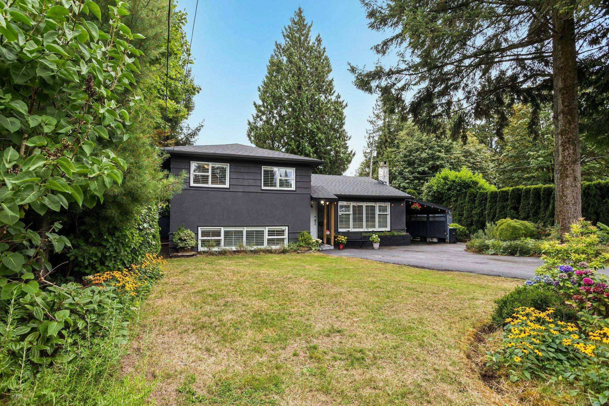 3020 Thorncliffe Drive, North Vancouver, BC, V7R 2T1