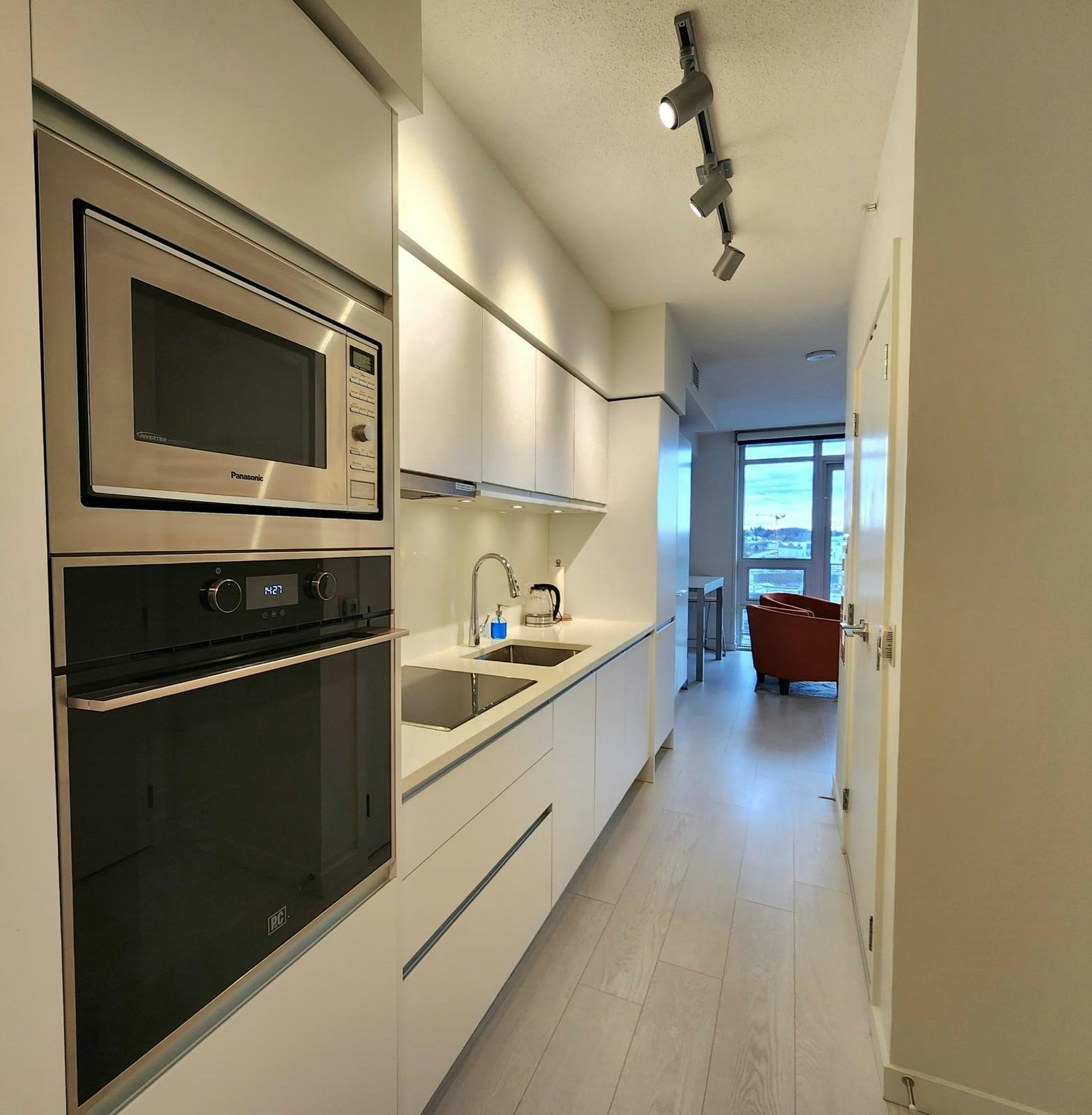 909-180 E 2nd Avenue, Vancouver, BC, V5T 0K4 - 11