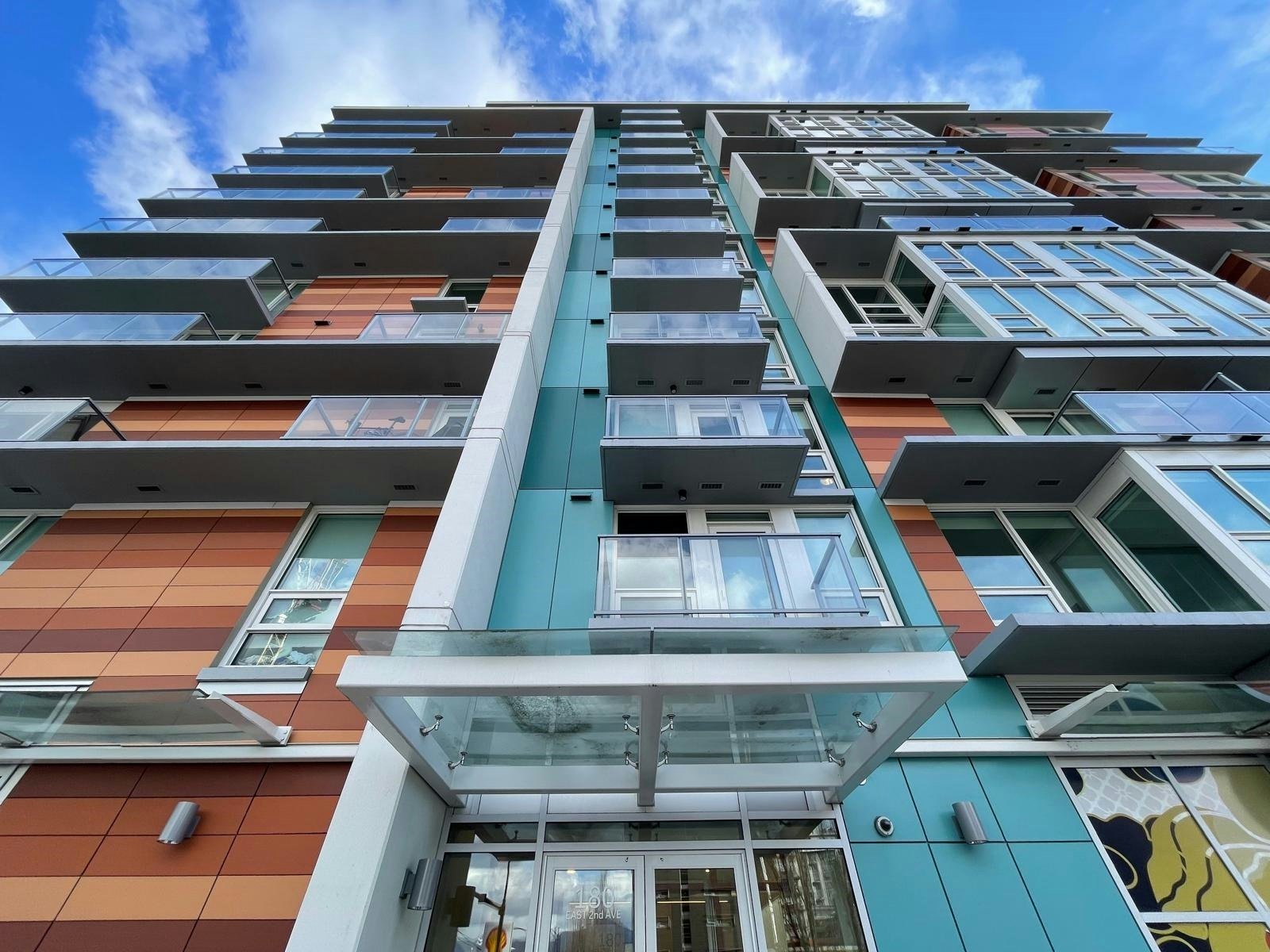909-180 E 2nd Avenue, Vancouver, BC, V5T 0K4 - 2