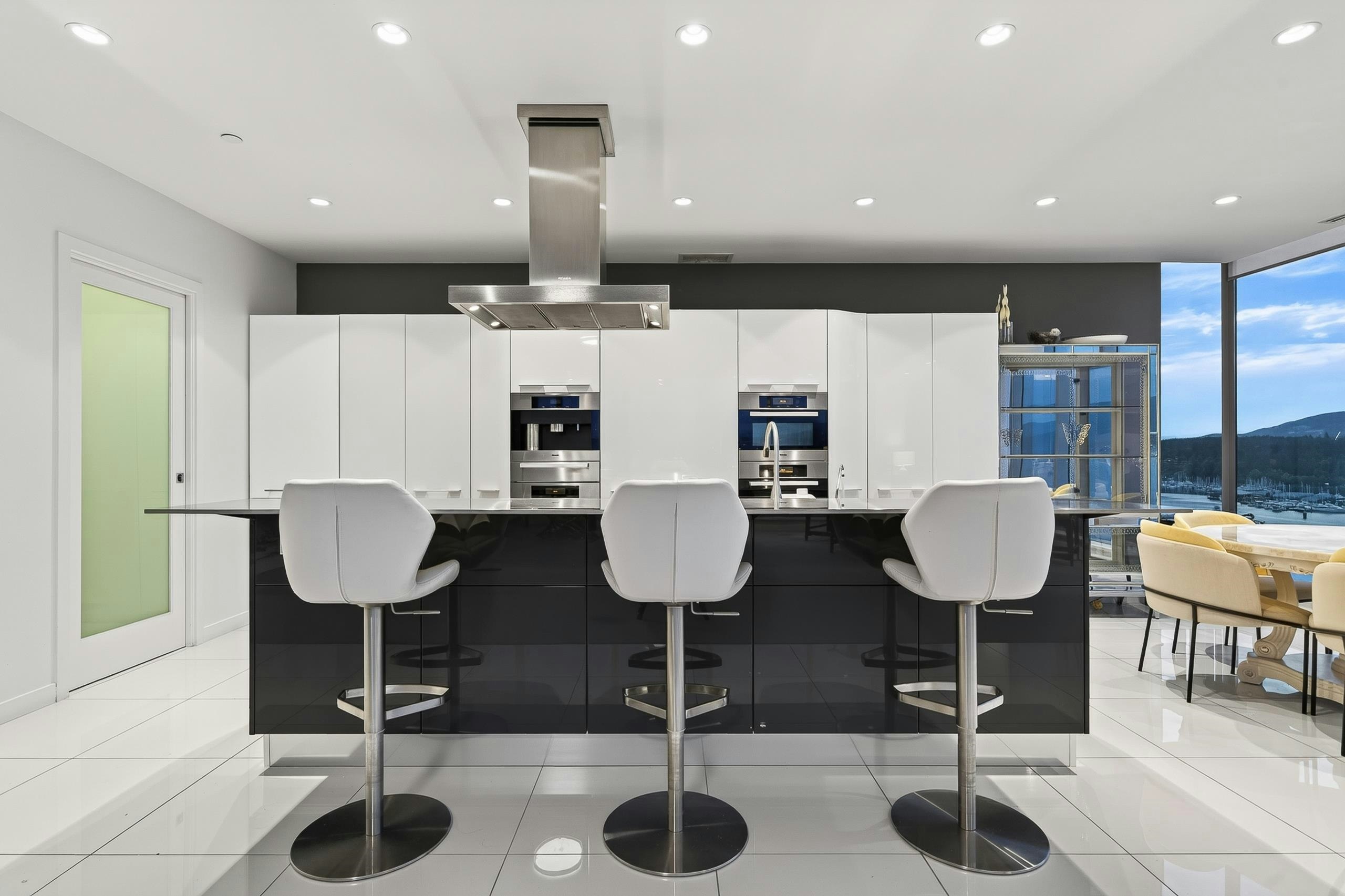 1102-277 Thurlow Street - 2