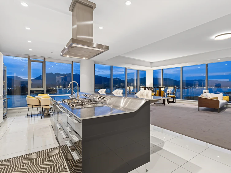 1102-277 Thurlow Street, Vancouver, BC, V6C 0C1 - 4