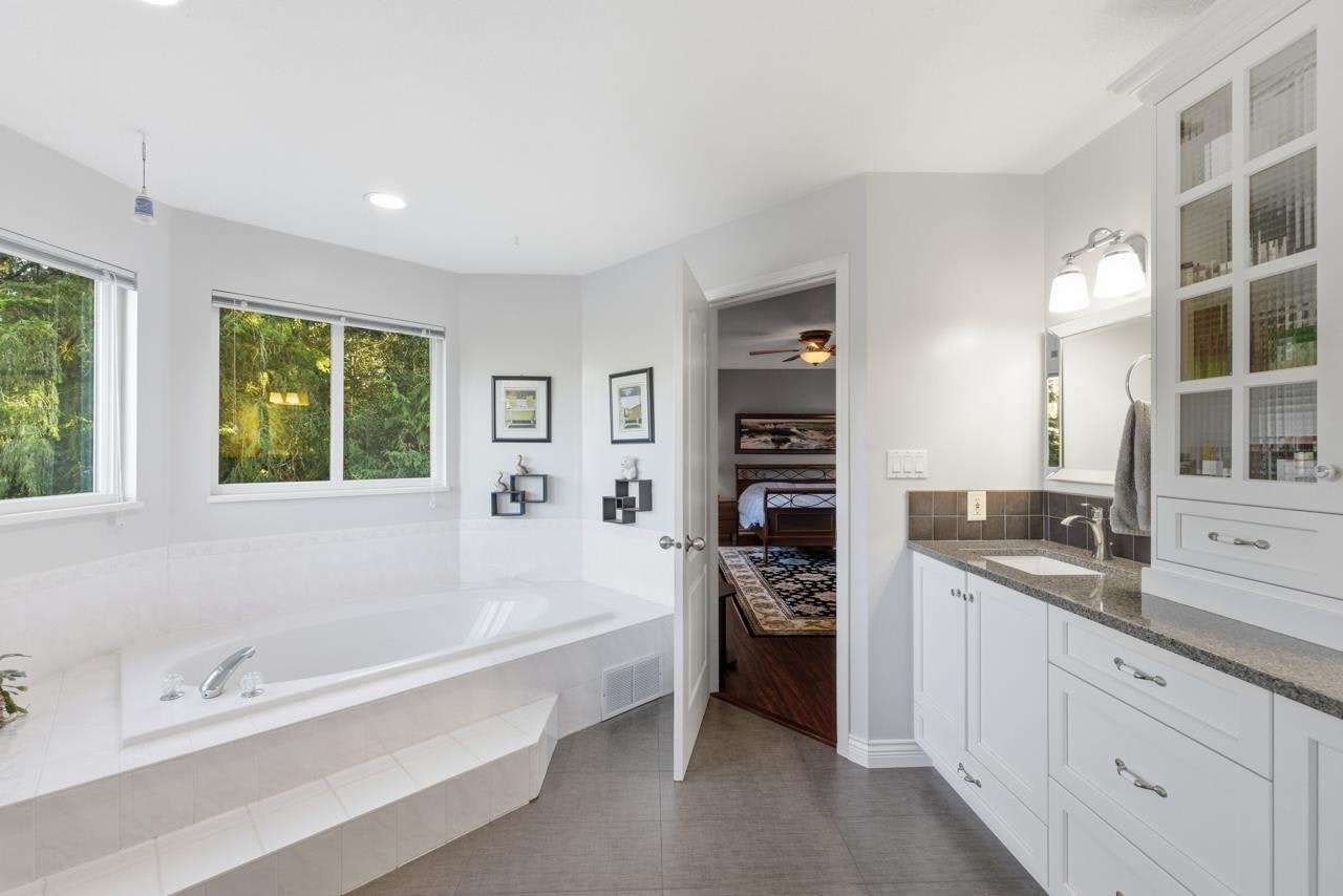 2242 200 Street, Langley, BC, V2Z 1W9 - 24