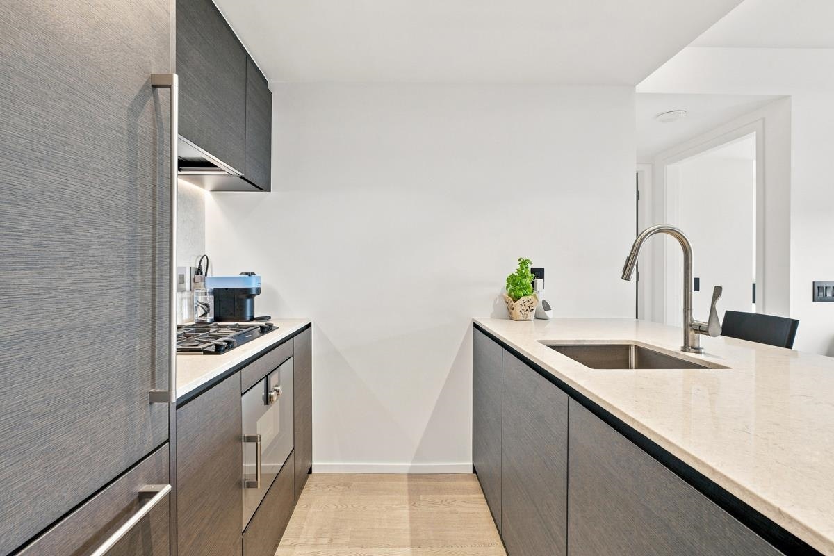 1301-1408 Robson Street, Vancouver, BC, V6G 1B9 - 6