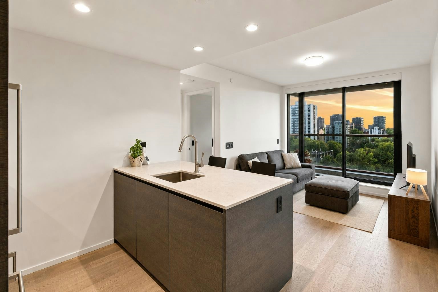 1301-1408 Robson Street - 4