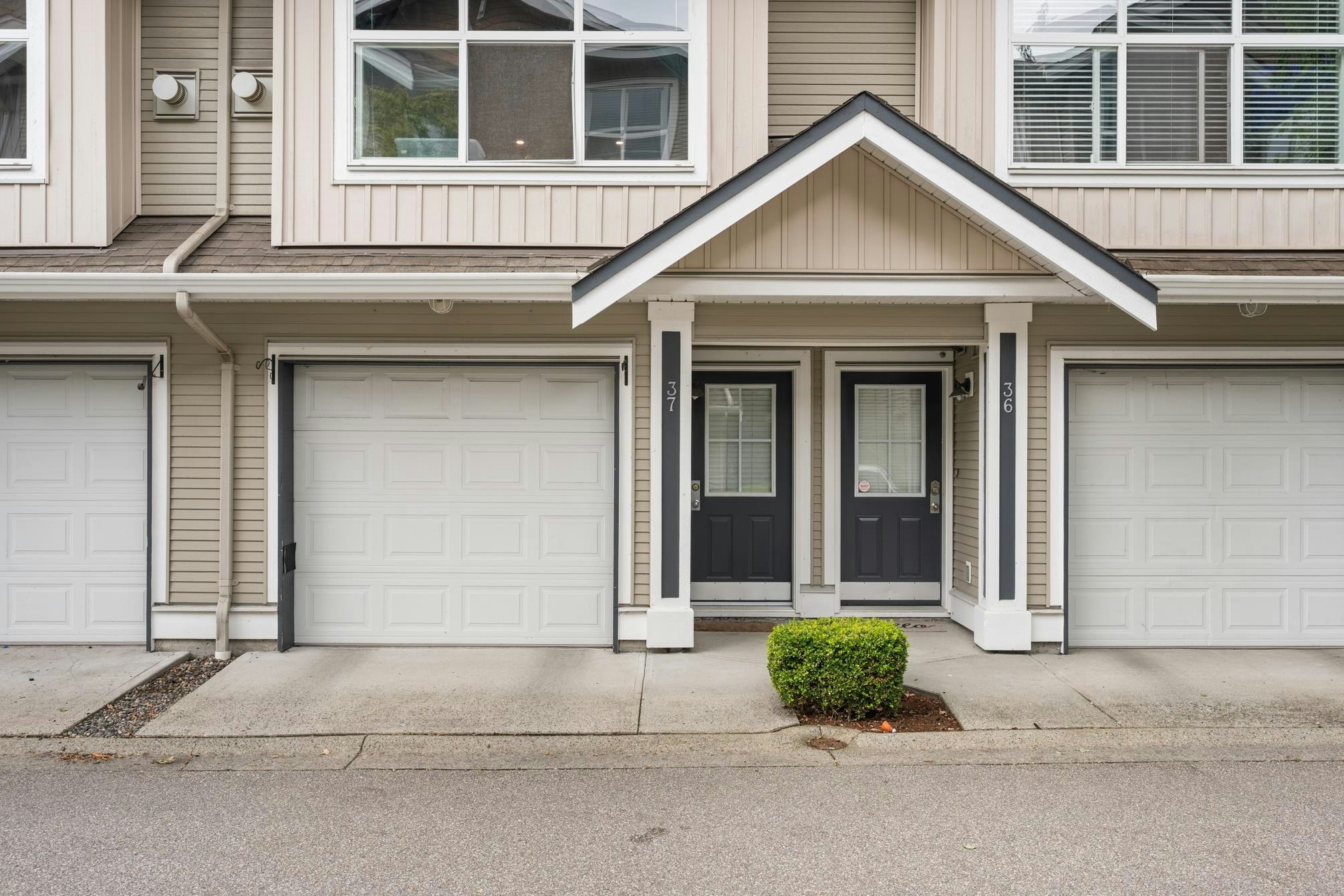 37-20460 66 Avenue - 3