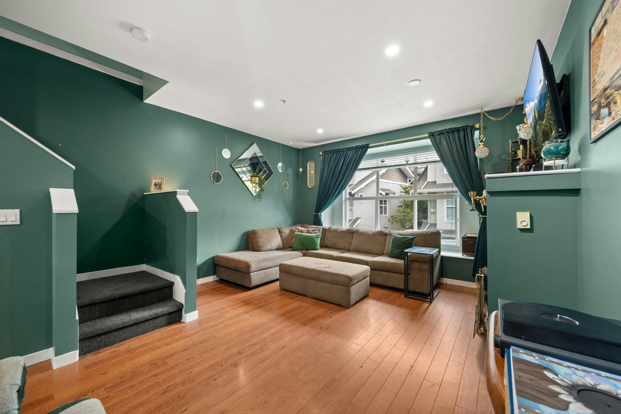 37-20460 66 Avenue - 5