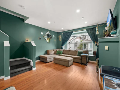 37-20460 66 Avenue - 5