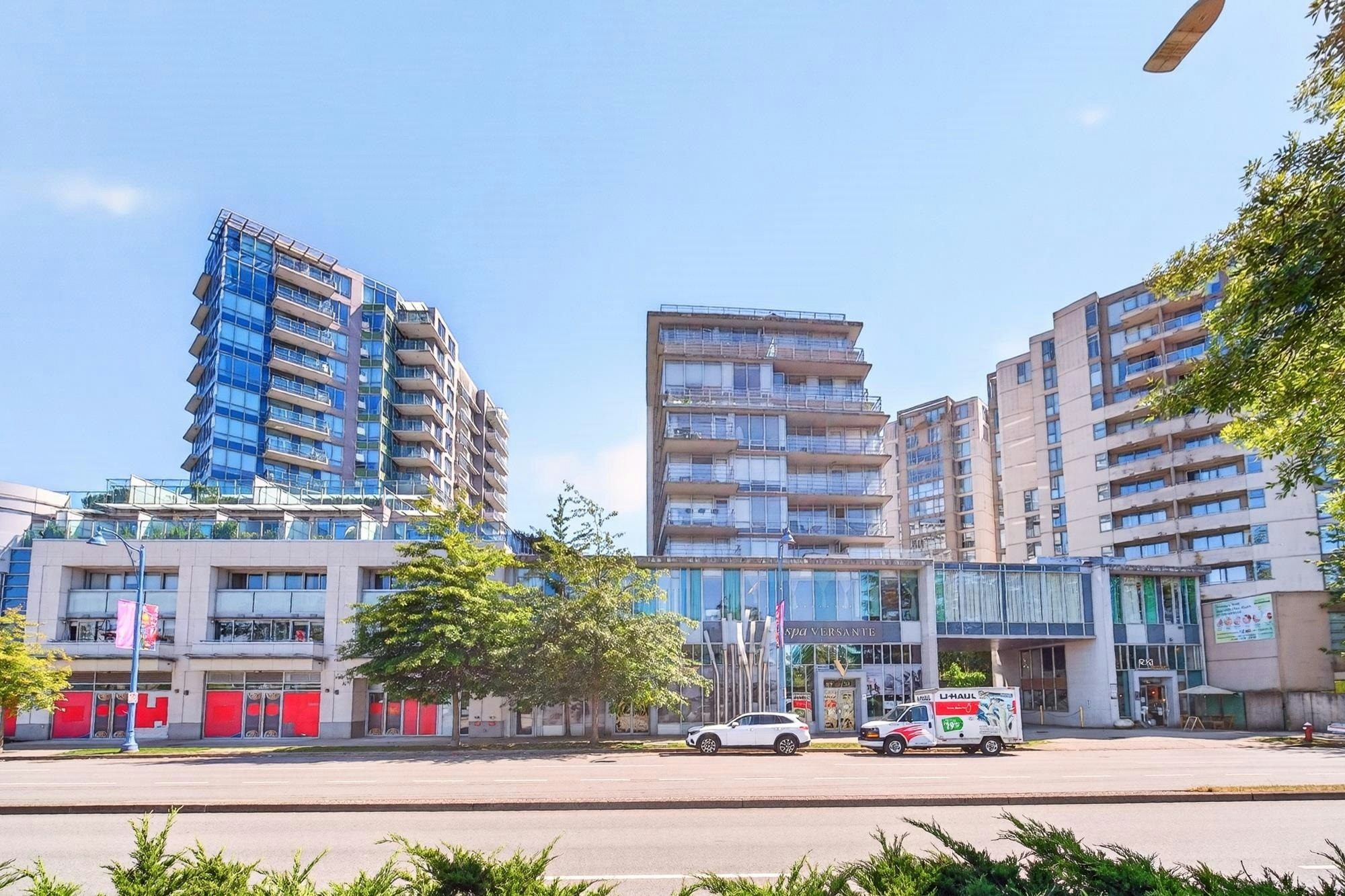 606-8280 Lansdowne Road, Richmond, BC, V6X 0B2