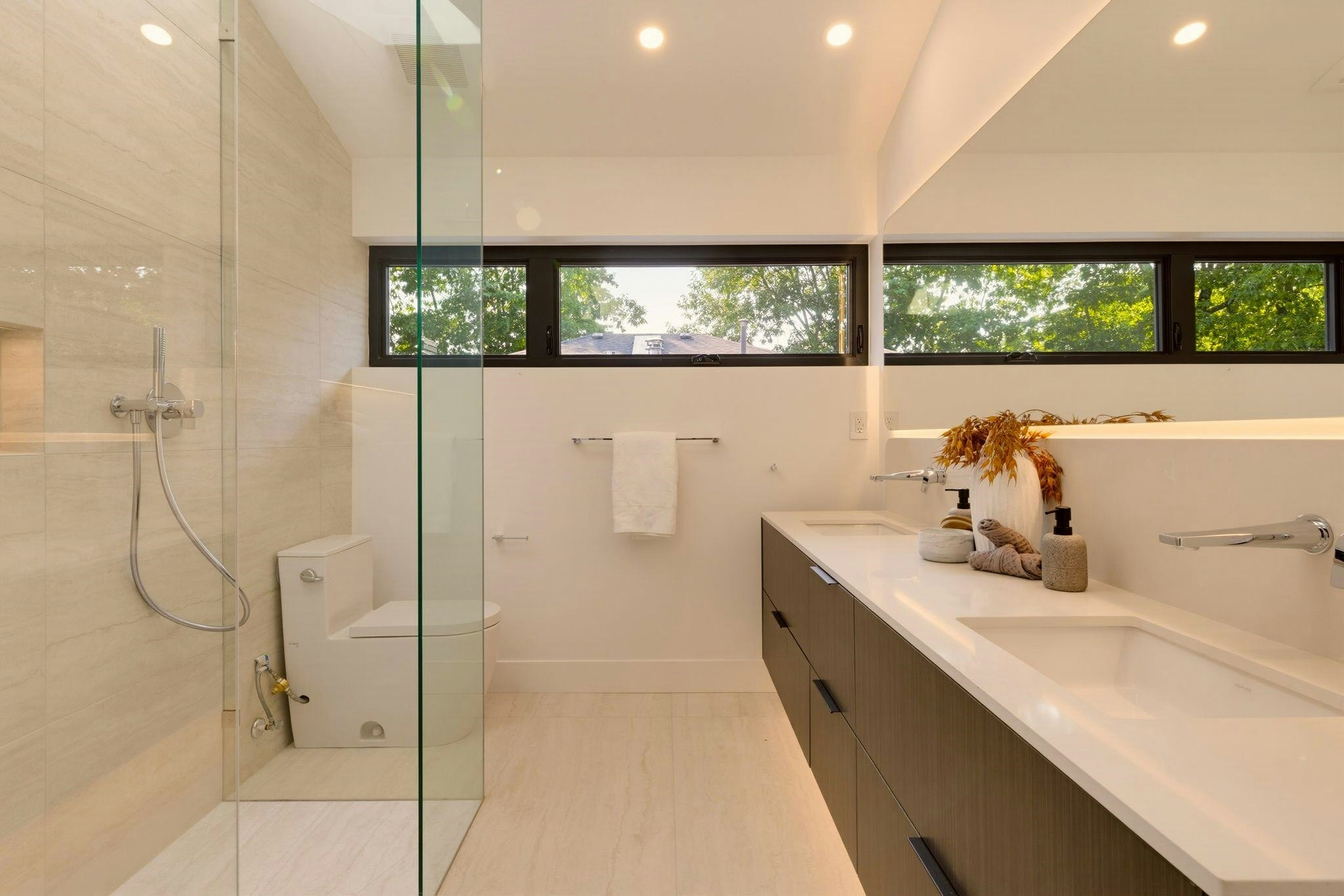 1-75 E 23rd Avenue, Vancouver, BC, V5V 1W8 - 19