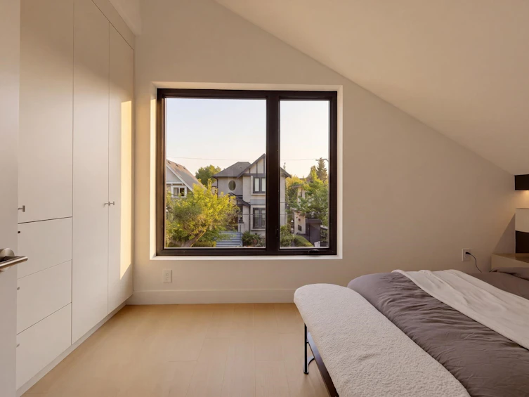 1-75 E 23rd Avenue, Vancouver, BC, V5V 1W8 - 23