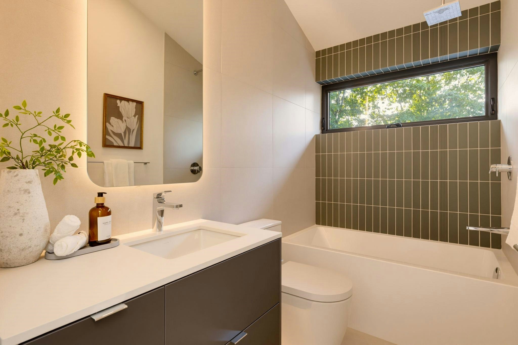 1-75 E 23rd Avenue, Vancouver, BC, V5V 1W8 - 24