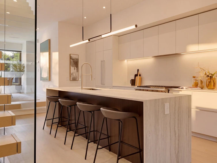 1-75 E 23rd Avenue, Vancouver, BC, V5V 1W8 - 6