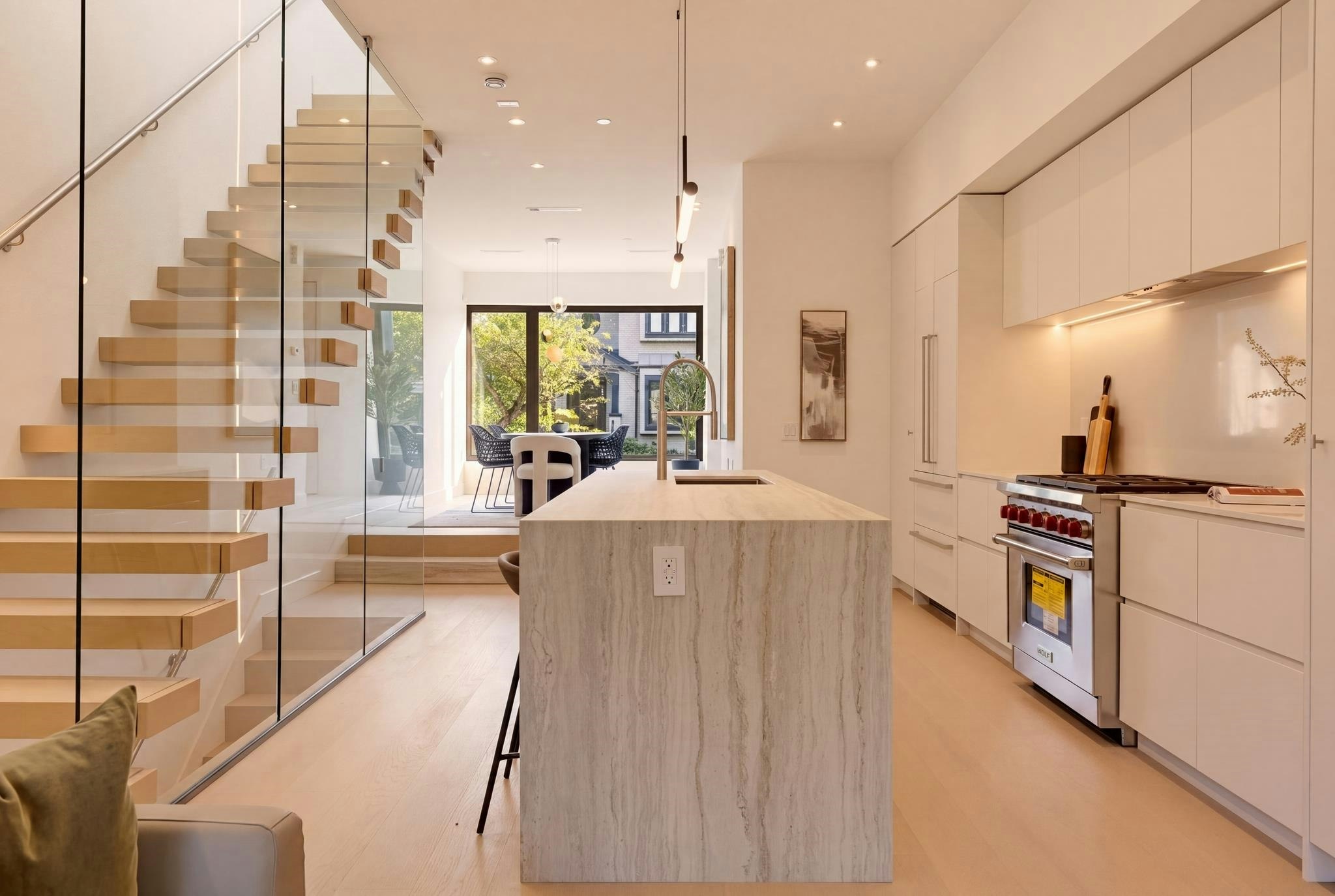 1-75 E 23rd Avenue, Vancouver, BC, V5V 1W8 - 7