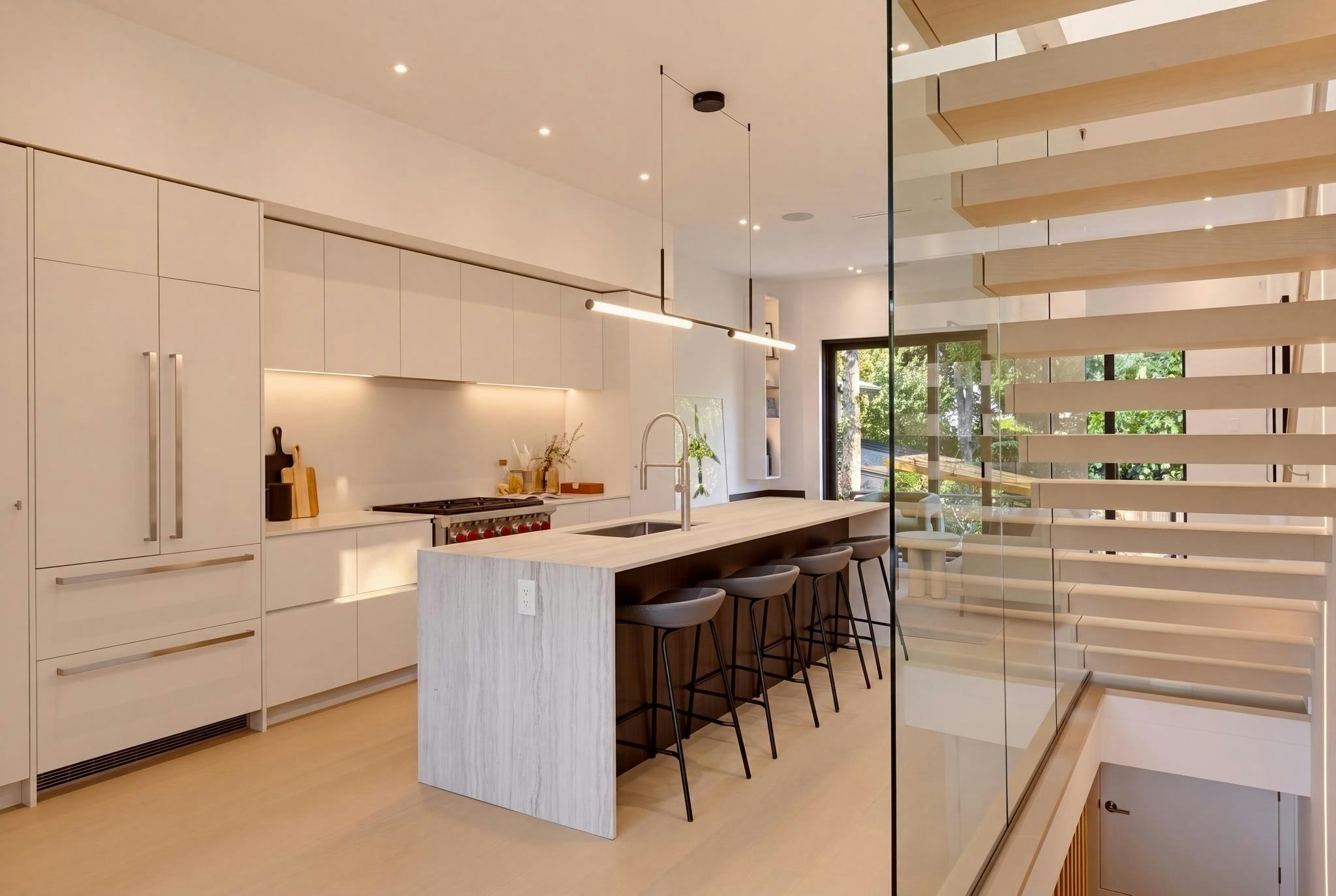 1-75 E 23rd Avenue, Vancouver, BC, V5V 1W8 - 8