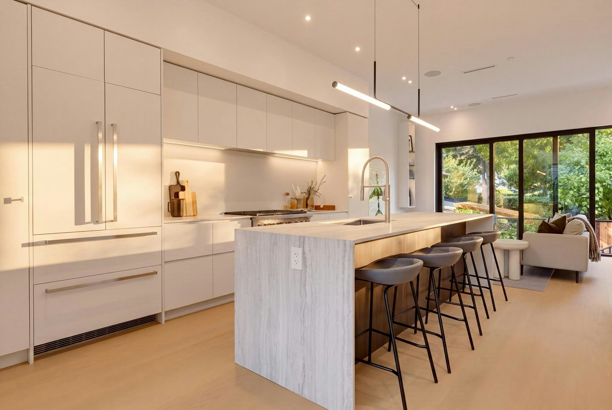 1-75 E 23rd Avenue - 3