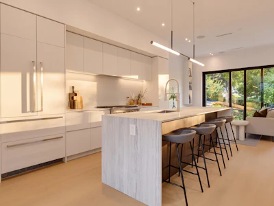 1-75 E 23rd Avenue - 3