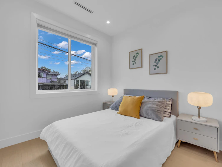 1-3438 Triumph Street, Vancouver, BC, V5K 1T8 - 11