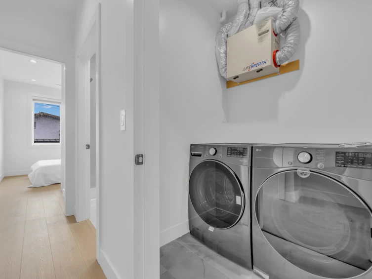 1-3438 Triumph Street, Vancouver, BC, V5K 1T8 - 20