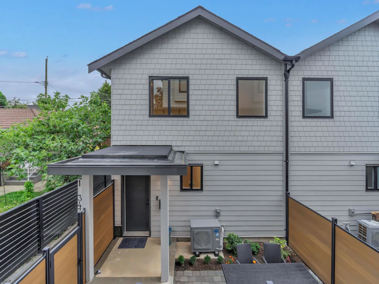 1-3438 Triumph Street, Vancouver, BC, V5K 1T8 - 25