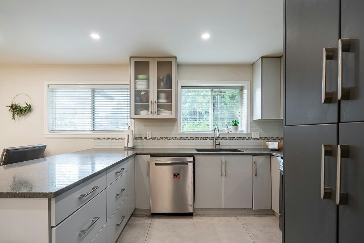 7802 139a Street, Surrey, BC, V3W 5H4 - 6