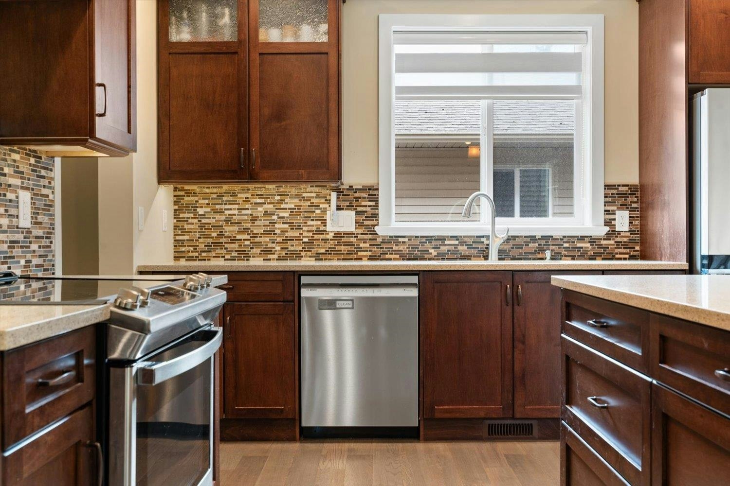 65733 Valley View Place, Hope, BC, V0X 1L1 - 12