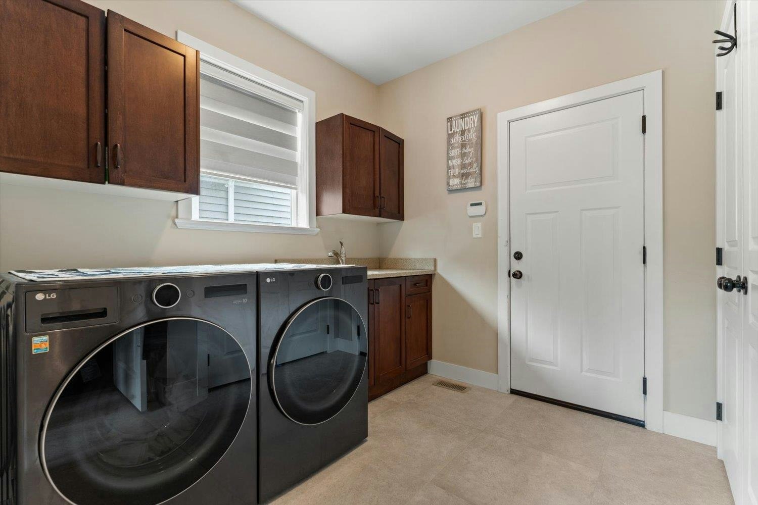 65733 Valley View Place, Hope, BC, V0X 1L1 - 16