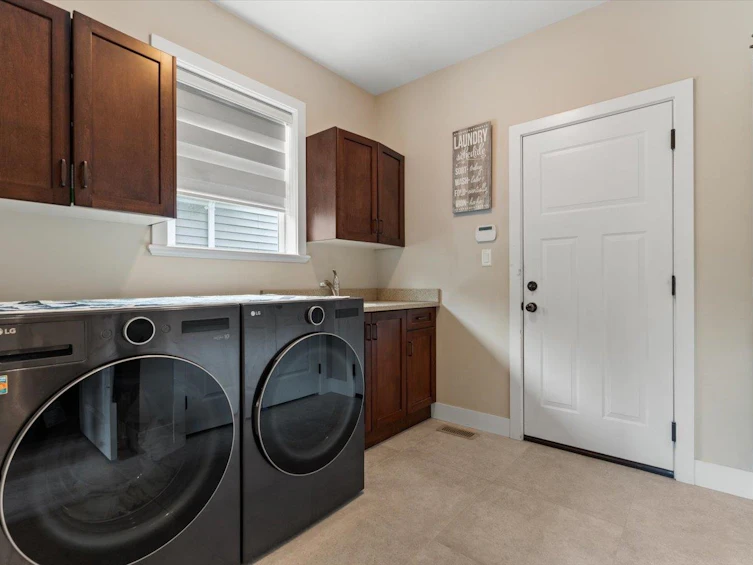 65733 Valley View Place, Hope, BC, V0X 1L1 - 16