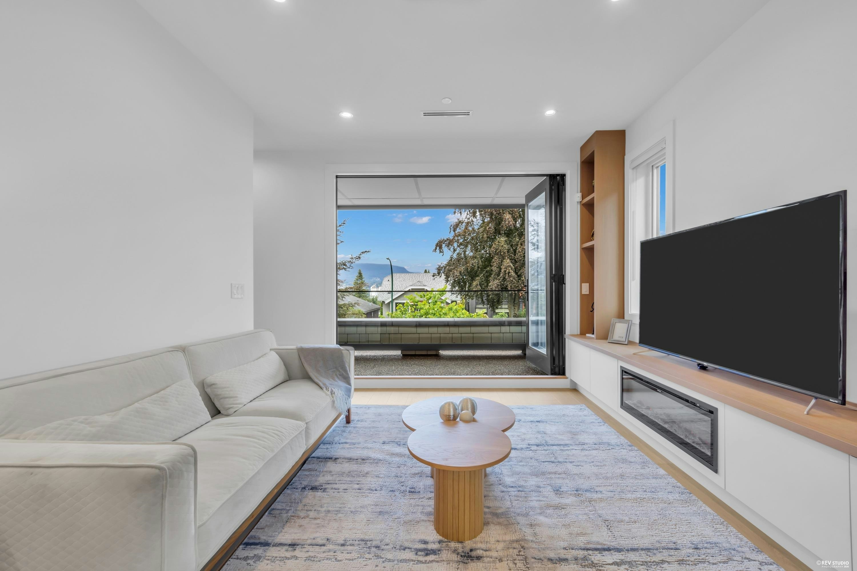 1-3436 Triumph Street - 2