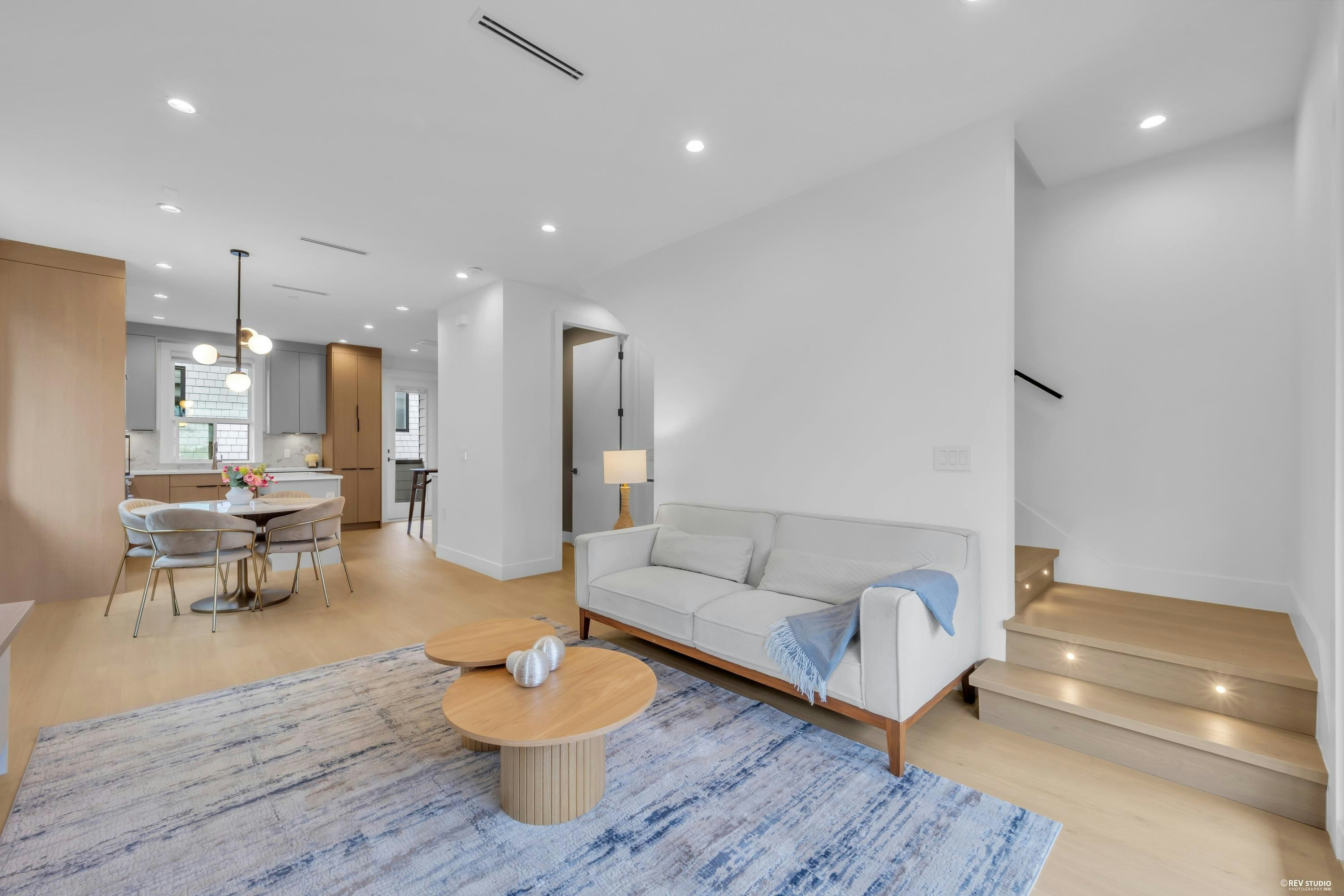 1-3436 Triumph Street, Vancouver, BC, V5K 1T8 - 9