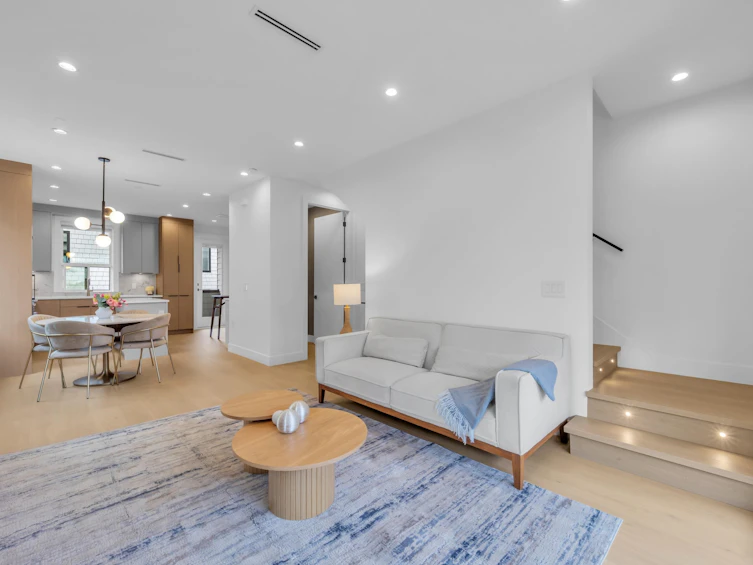 1-3436 Triumph Street, Vancouver, BC, V5K 1T8 - 9
